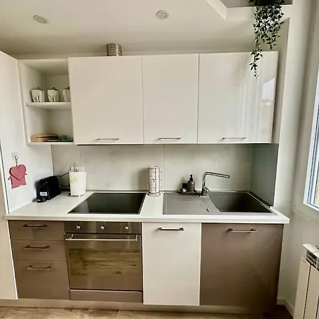 Light Star Apartment Como